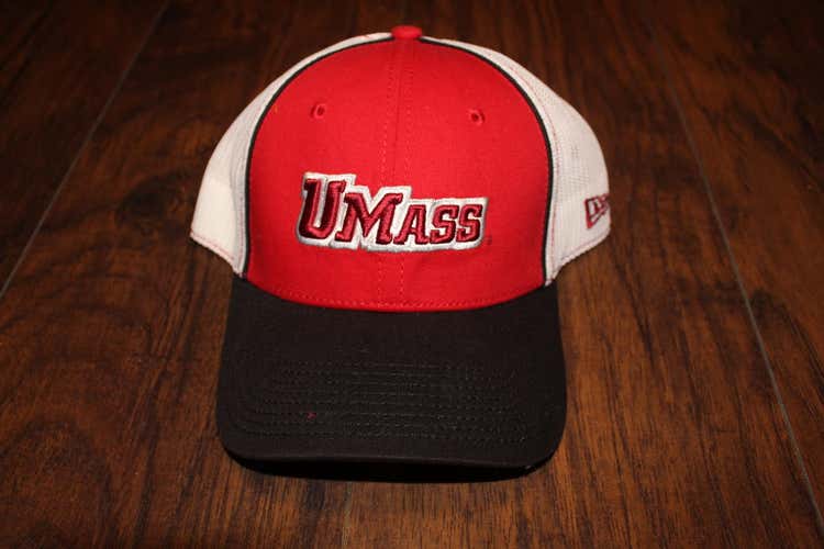 Umass Minutemen NCAA New Era Large/XL Stretch Fit Hat