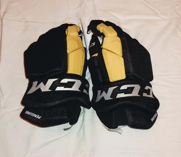 NEW CCM Gloves Tacks 15' Prostock Penguins w/ shot blocker