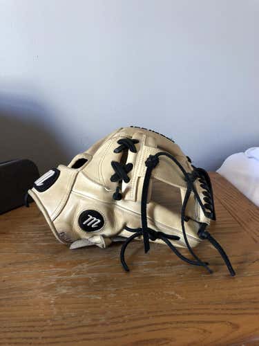 Marucci Founders series 11.5. OFFER