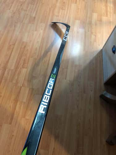New CCM RibCor Trigger2 PMT Stick Righty Mid 81 - 85 Senior