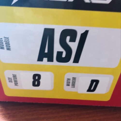 Ccm As1 Skates Brand New Size 8