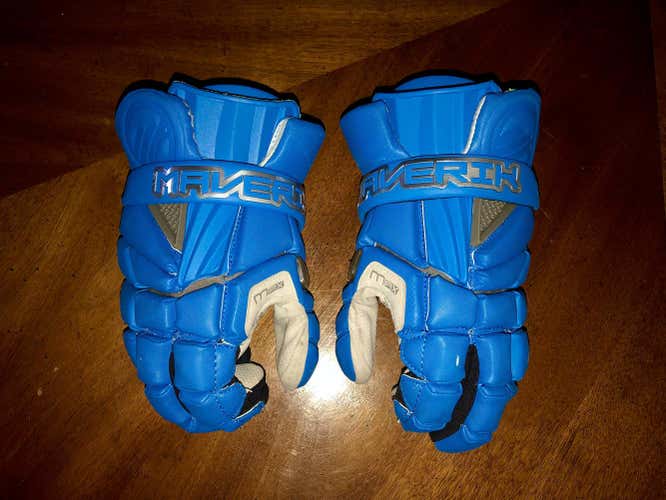 Like New Maverik Max Gloves