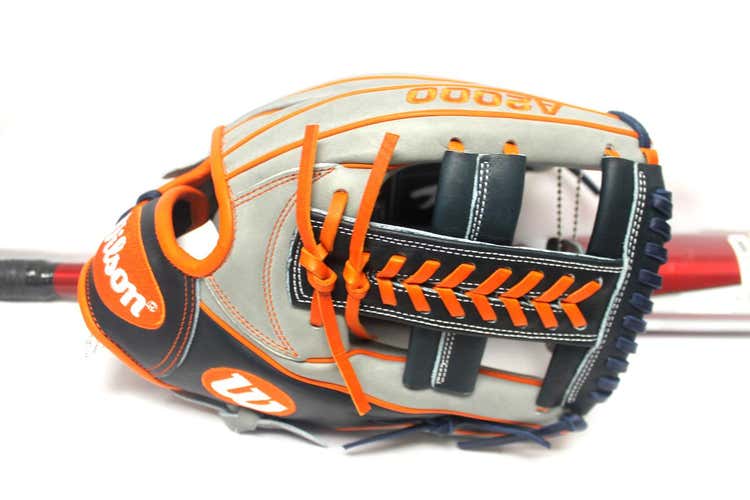 2019 A2000 Carlos Correa GM 11.75" INFIELD GLOVE *NO TRADES PRICE NEGOTIABLE*