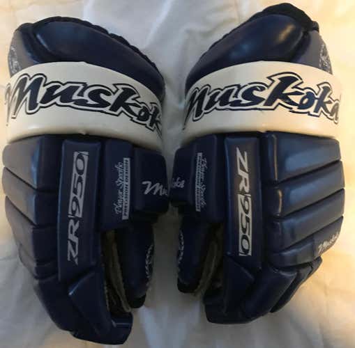 Muskoka Royal Blue Size 14 Hockey Gloves
