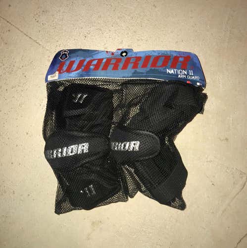 Warrior Nation 11 Arm Guards Black  Size Large Brand New