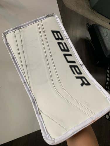 Bauer Reactor 7000 Goalie Glove And Blocker (Like New Condition)