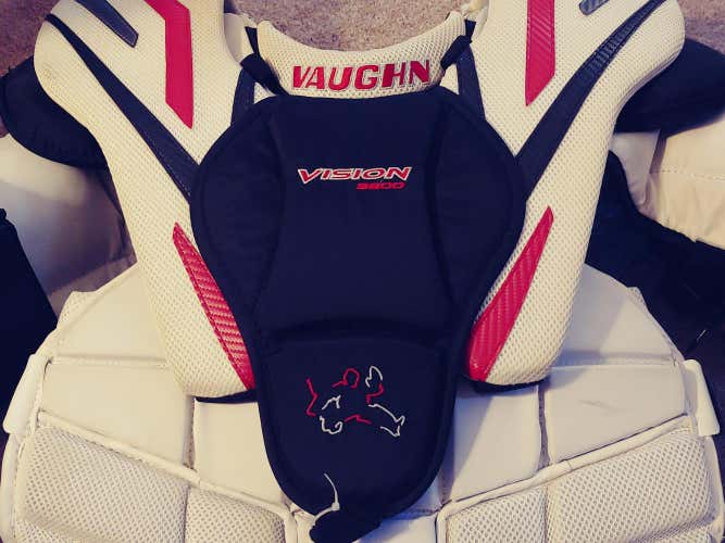 Vaughn Goalie Chest Protector Junior