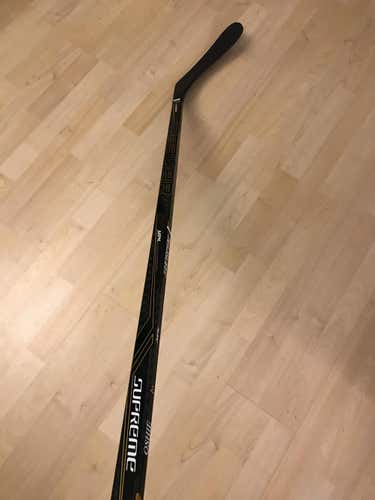Pro stock TJ Oshie Bauer Supreme 1S Stick G3