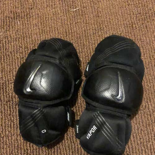 Nike Vapor Black Middie Elbow Pads