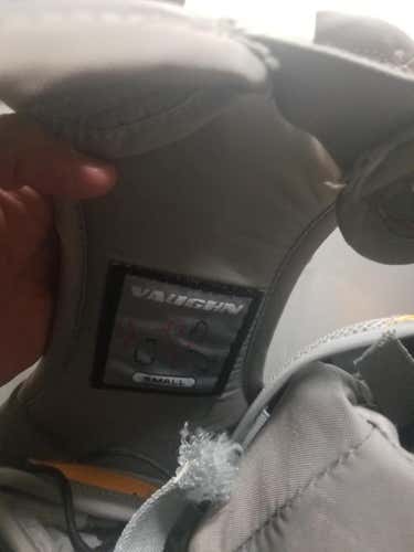 Vaughn Goalie Chest Protector Junior