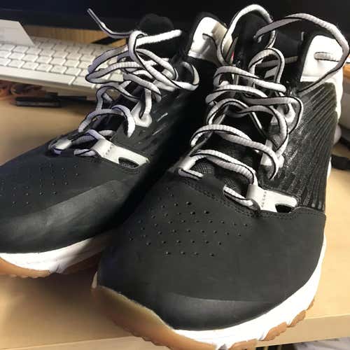 Warrior Box 2.0 Indoor Very Lightly Used