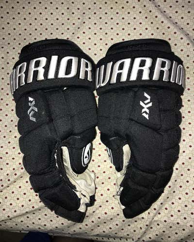 **READ DESCRIPTION** Torey Krug Practice Used Gloves