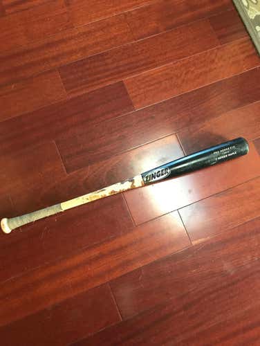 Zinger Z10 Wood Bat 33”