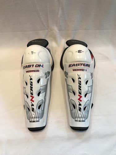 Easton Synergy Shin Pas 15”