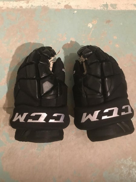 CCM HG12 Gloves Senior