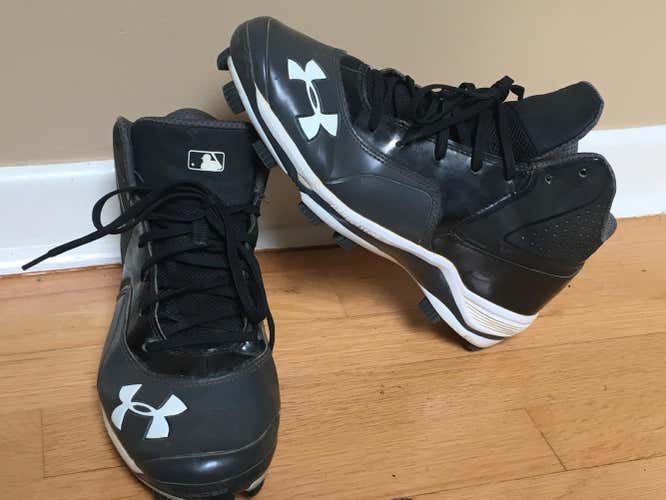 Under Armour men's baseball cleats