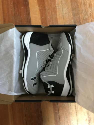Men’s Under Armor Ignite Metal Baseball Cleats (Men’s 8.5)