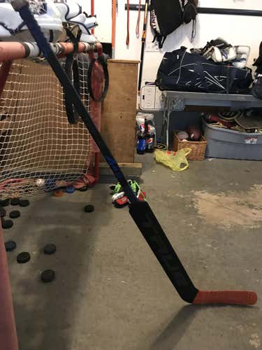 True Goalie Stick Intermediate 26 in (held right hand)