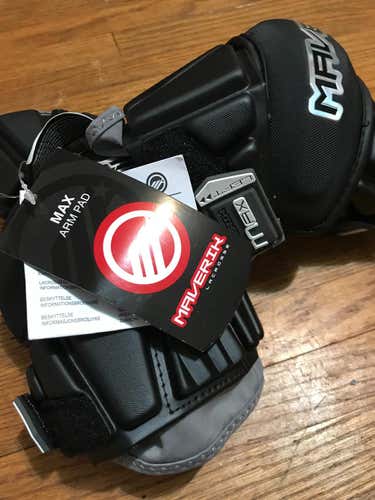 **In packaging** Brand New Maverick MAX Elbow Pads