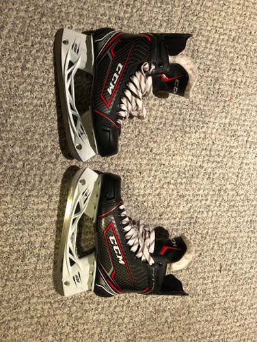 CCM Jetspeed 360 Size 8.5D