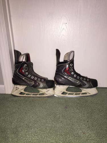 Bauer Vapor Skates Size 6