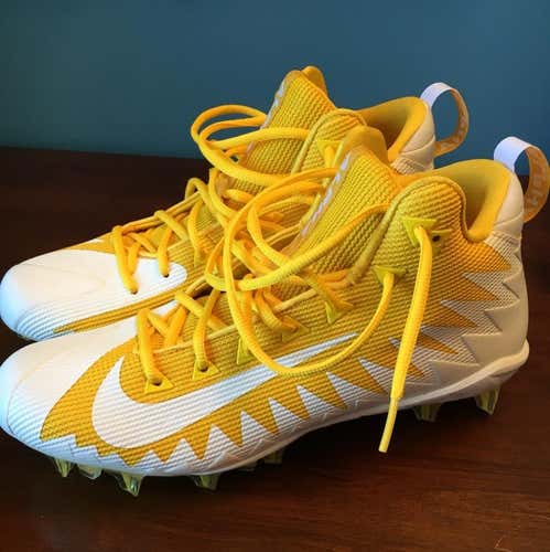 Brand New Nike Alpha Menace Cleats