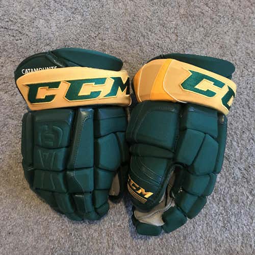 Pro Stock NCAA University of Vermont Catamounts CCM CL Hockey Gloves UVM 13"