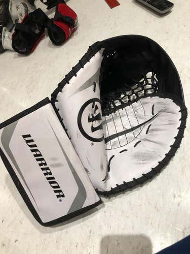 Warrior Street Goalie Glove Left