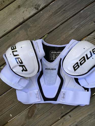 Bauer Nexus Shoulder Pads