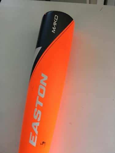 Easton Mako Bat
