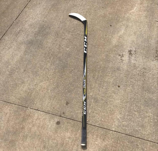 BARELY USED CCM Super Tacks 2.0