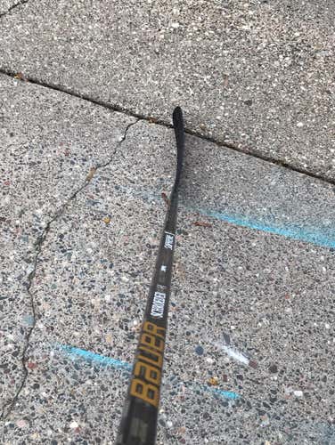 Game Used RH J. Schroeder Signed Stick 2016 1S