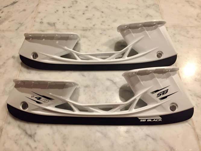 CCM SB Black +4.0 Holders With SB Black Steel Brand New Size 271