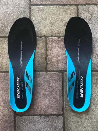 NEW Bauer Speedplate Size 8