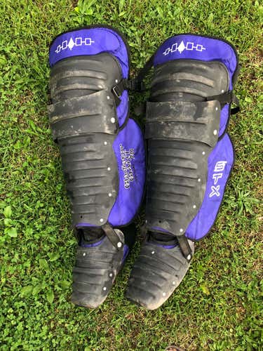 Youth Box Lacrosse Leg Pads