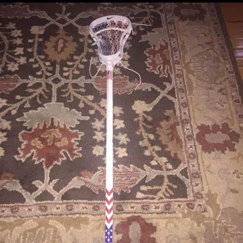 LE USA Carbon With A Lakota U Strung Up With USA Hero 2.0