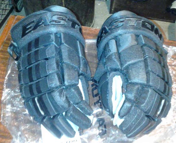 New Easton Gloves Senior Pro10 Black on Black  size 14