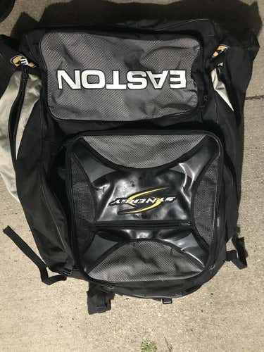 Easton Synergy Backpack Hockey Bag