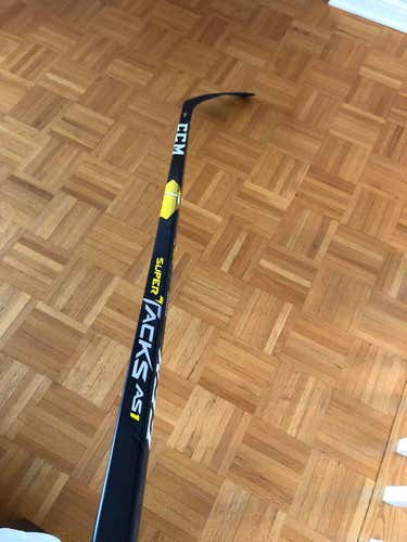 New CCM AS1 Stick Lefty Mid 81 - 85 Senior