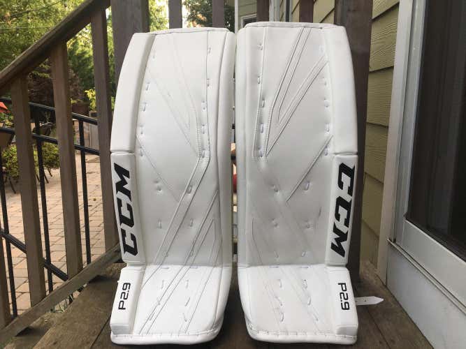 CCM Premier 2.9 33+1 **WORN ONCE**