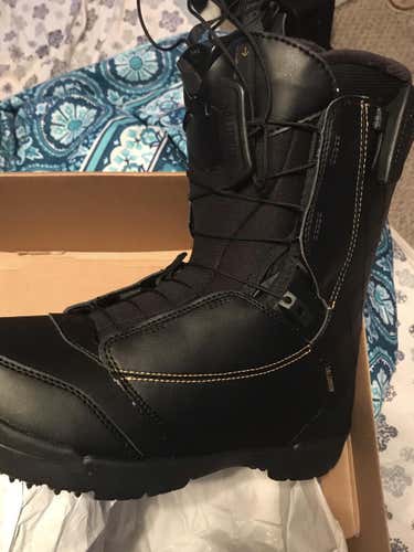 BRAND NEW!!! Salomon Snowboarding Boots
