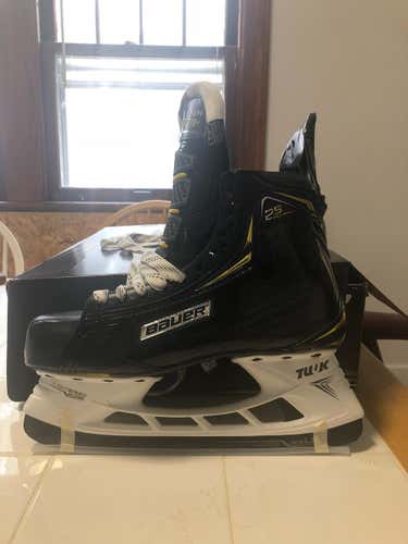 New Bauer 2S Pro Skates Senior Size 9