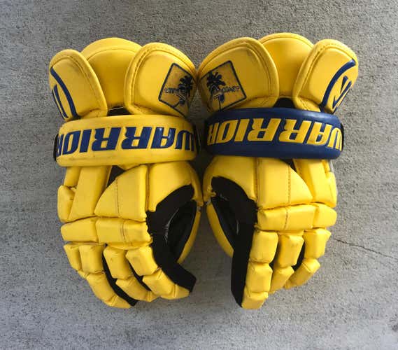 Throwback West Cost Starz Goalie Gloves (never used)