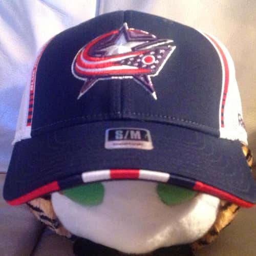 New Reebok Official Slouch Fit Hat Columbus Blue Jackets Small/Medium