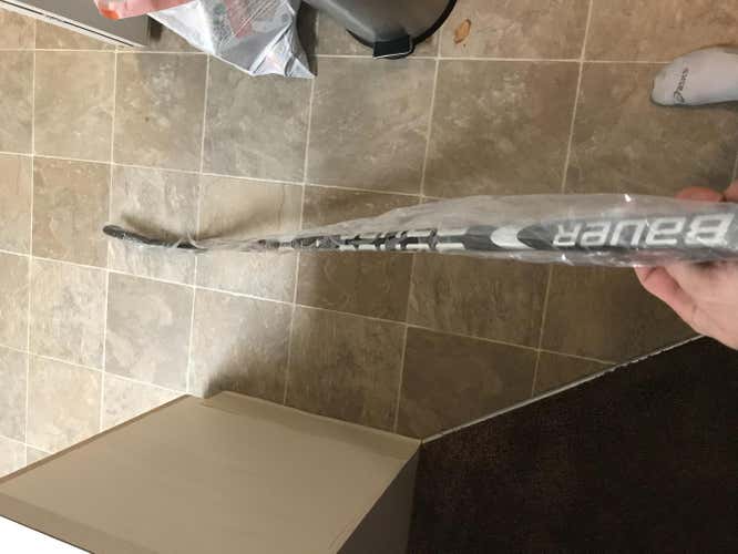 New Bauer 1X Lite Stick Stick Lefty Toe 86 - 90 Senior