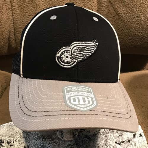 Old Time Hockey NHL Detroir Red Wings Frisco Structured Cap Hat NEW
