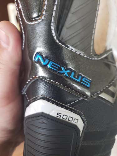 Bauer Nexus 5000 Skates Senior Size 7