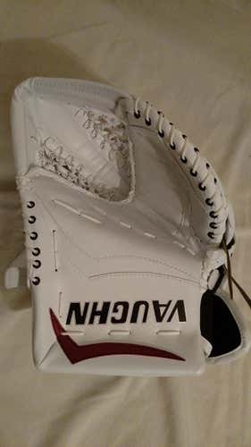 New Vaughn V4 Glove - Pro Stock Raanta