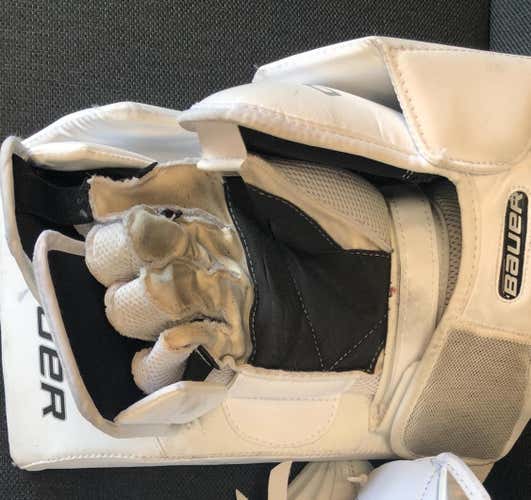 Bauer X900 Glove And S190 Blocker