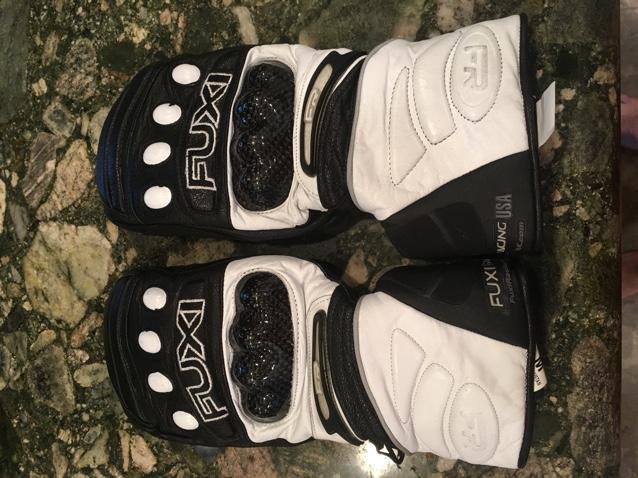 Brand New Fuxi Racing World Cup Race Mitten